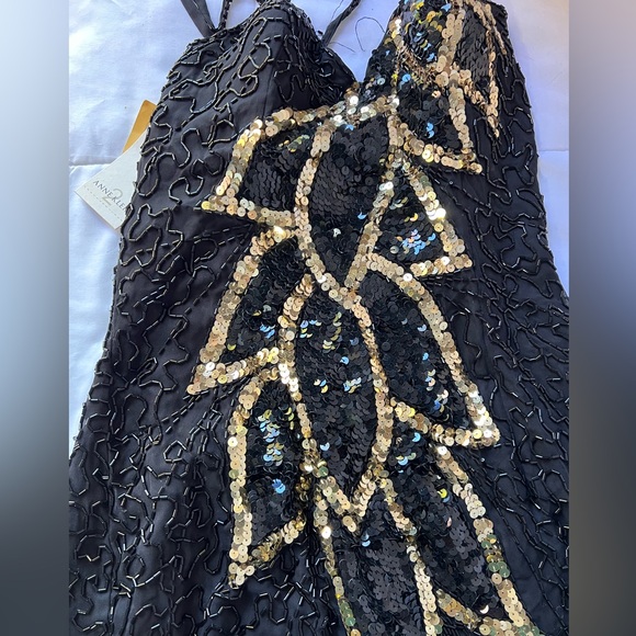 Anne Klein Black and Gold Beaded knee length evening dress - Picture 4 of 4